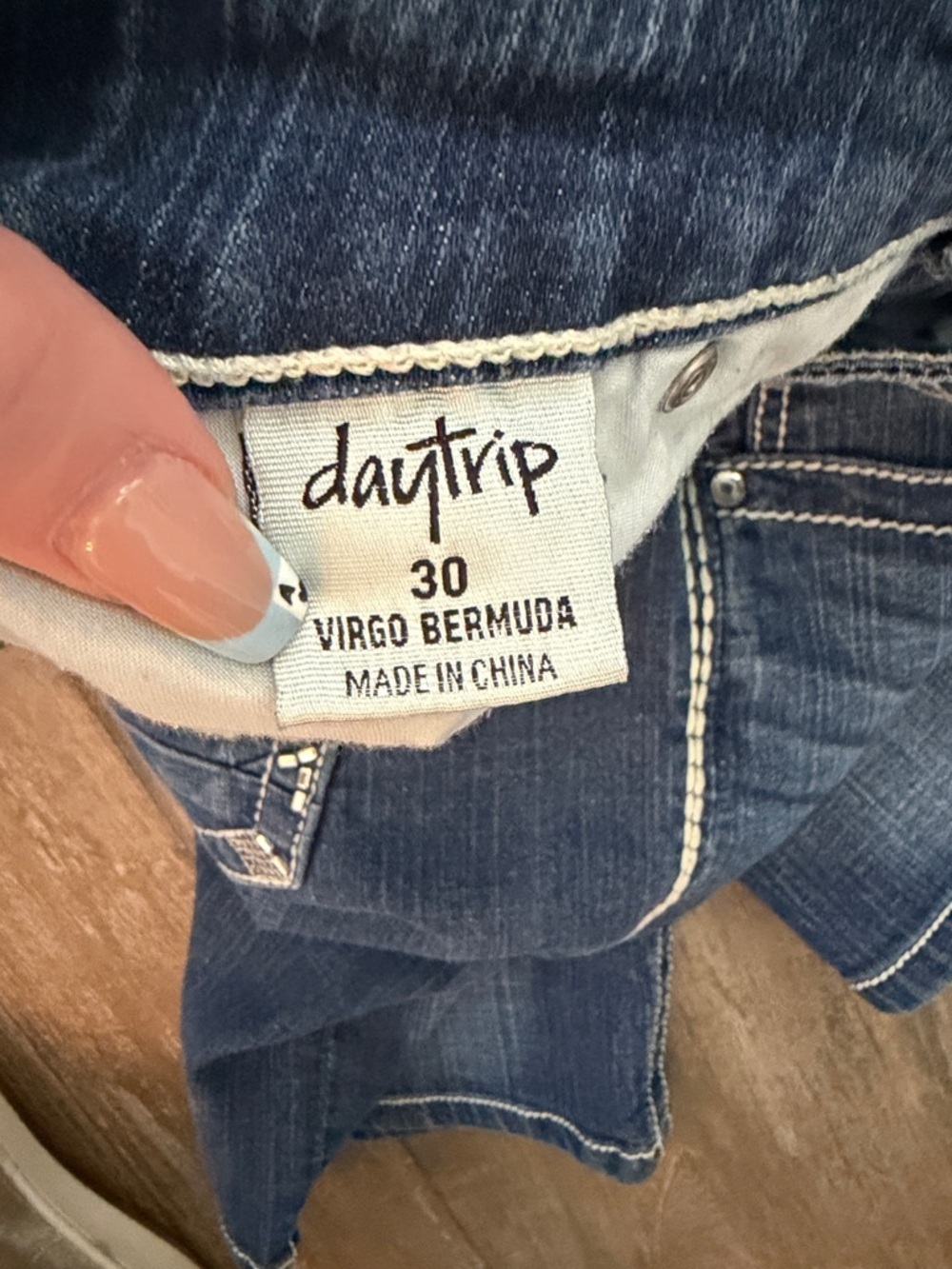 Daytrip Virgo Bermuda Indigo Denim Shorts with Cream Contrast Stitching - Picture 8 of 13